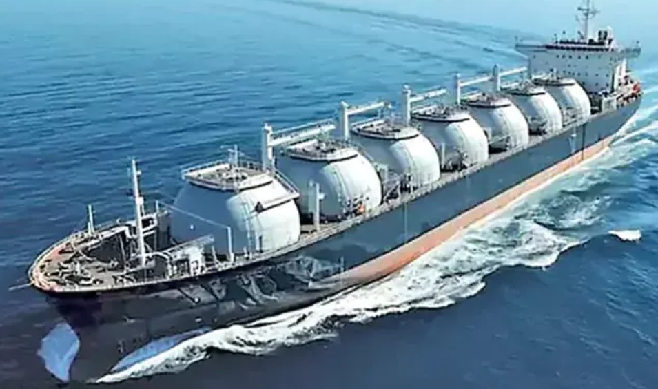 గుడ్ న్యూస్: ఇండియాకు వస్తున్న మరో 2 గ్యాస్ షిప్స్